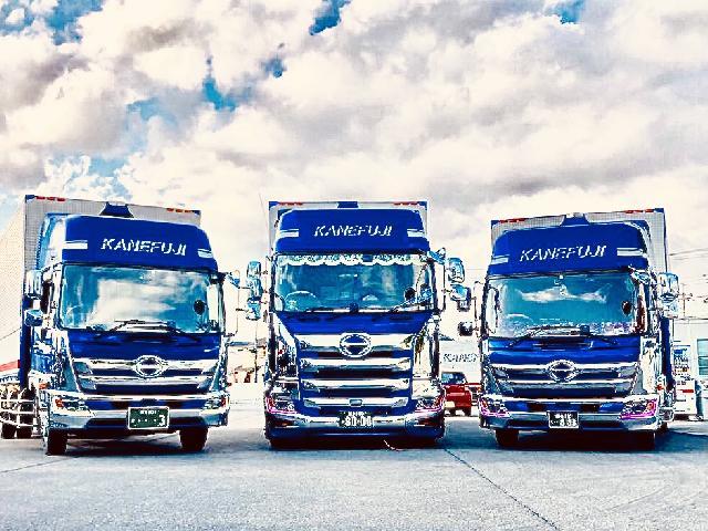 【4tドライバー】AT車運転で安心スタート！免許取得全額サポート＋高給与！未経験からドライバーデビューを応援(越谷市)