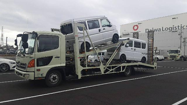 4トン中型積載車等でお車を運ぶお仕事‼