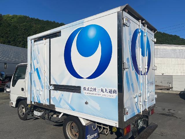 【熊本市】月30万円～＋歩合！昼夜選べる勤務帯×フォークリフトで体ラクラク◎4t中型ドライバー正社員募集！賞与あり♪
