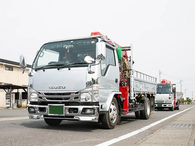 【月給25万円以上＋手当充実】資格取得支援あり！伊勢崎市で3t・7tユニックドライバー募集／残業少なめ＆賞与年2回