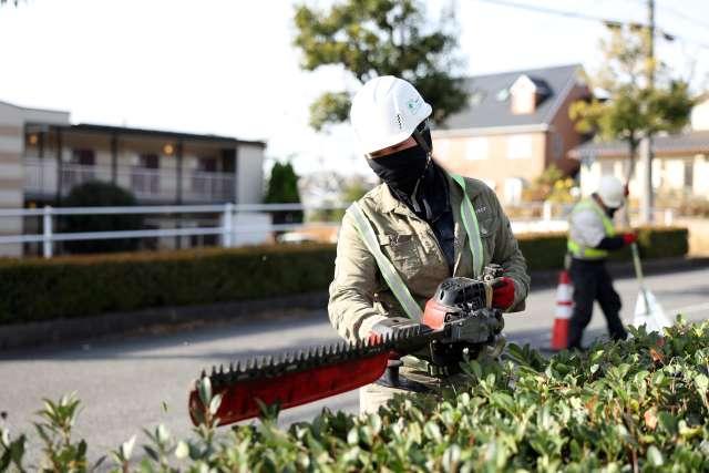 半田市内での造園作業スタッフ募集！日曜＋週ごとの希望休の週休2日制◎資格取得支援ありで成長も安定も手に入ります