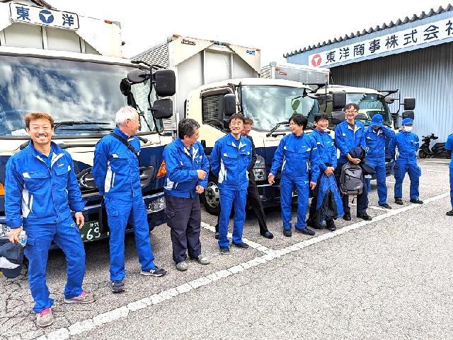 【新座市/大型トラックドライバー】各種手当充実！/フォーク荷扱いメイン！