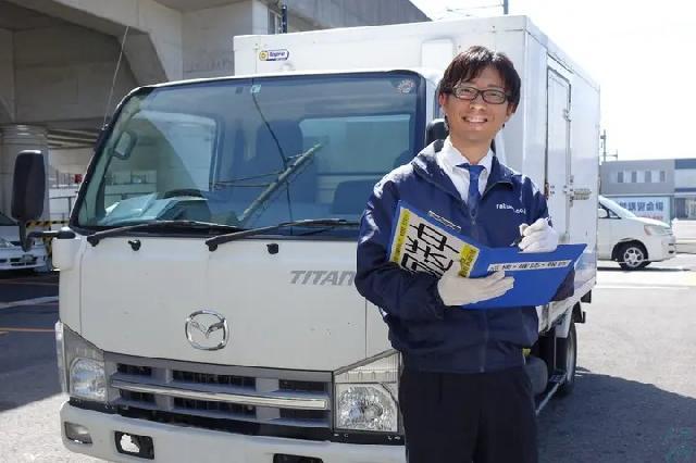 《未経験入社が多数活躍中》大型トラック、普通車、デモカー…お客様の車両を運転して全国各地へお届け！