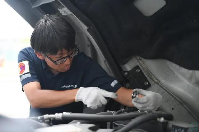 《未経験入社が多数活躍中》大型トラック、普通車、デモカー…お客様の車両を運転して全国各地へお届け！