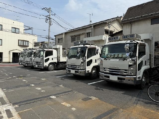 【中型ドライバー】事業拡大のため大募集！月給50万可能！残業ほぼなし！手積み手降ろしなし◎体の負担も心配なしでシニア層活躍中！(東京都大田区)