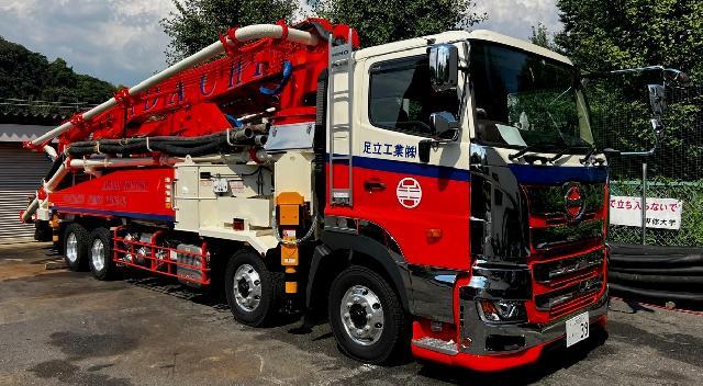 【川崎市/作業員(コンクリートポンプ車)】基本1日1現場◎それ以上は手当有！半日で終了しても日給保証!月収50万以上目指せる！！