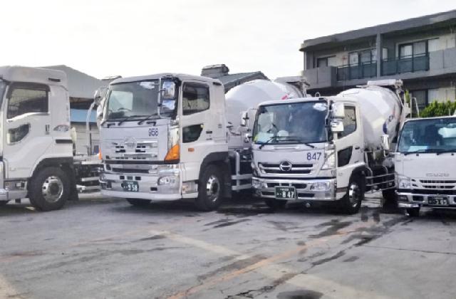 【川崎市/大型トラックドライバー】日勤のみ◎完全週休2日制!賞与あり