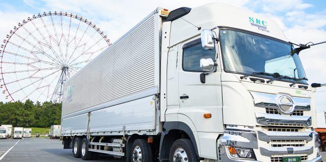 【江戸川区/大型ウィングドライバー】 資格・免許取得支援制度あり/未経験者、女性でも安心/月給44万以上/業務拡大のため一緒に働ける方募集中！