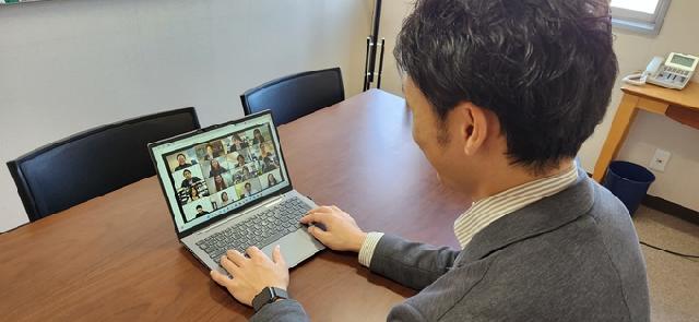 【人事職】新卒・中途採用担当　業績好調の医療機器メーカー_年間休日120日以上/土日祝休み