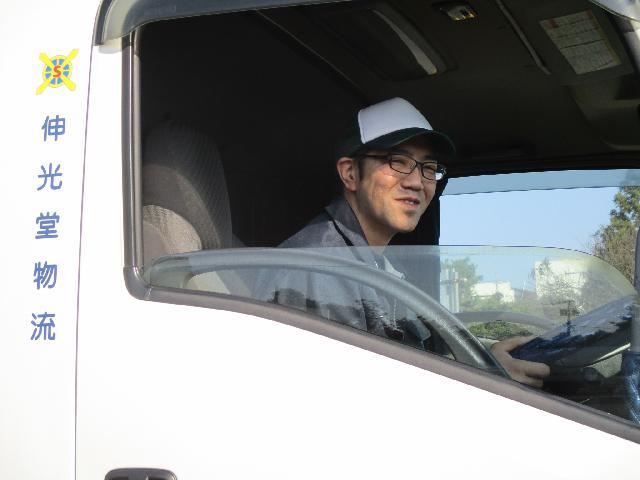 実働７時間の時あり/月３０万円以上/荷物はカゴ台車/ゲート使用で簡単！