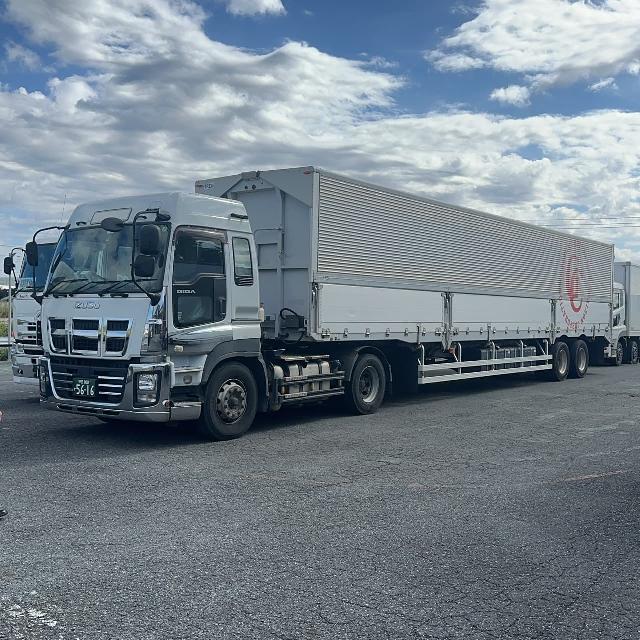 【月給45万以上！】トレーラードライバー大募集！手積手降し無し！