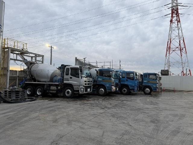 【松戸市・市川市/大型ドライバー】手取り最低保証月33万円以上