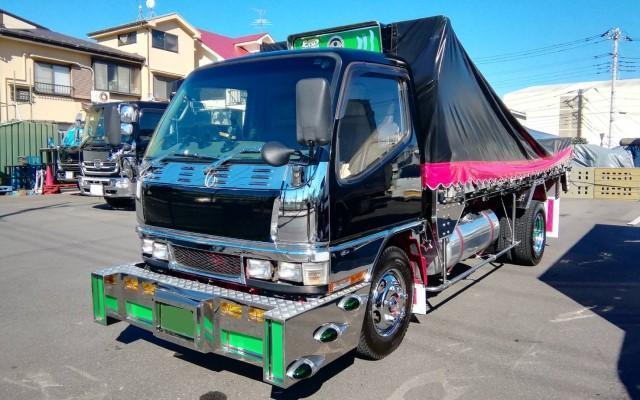 【4tドライバー】車両カスタム可！トラック好き大歓迎！デコトライベント参加！取引先安定してます（八潮市）