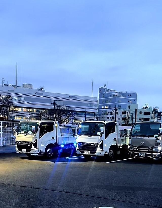 【草加市/3tダンプドライバー】あなたの免許で安定と収入、同時に手に入れませんか？未経験者、女性大歓迎！