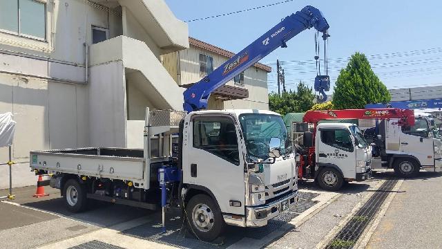 【千葉県白井市/4ｔユニックドライバー】日祝日休み/月35万円/手積手卸し無し！未経験者も大歓迎！資格支援制度有