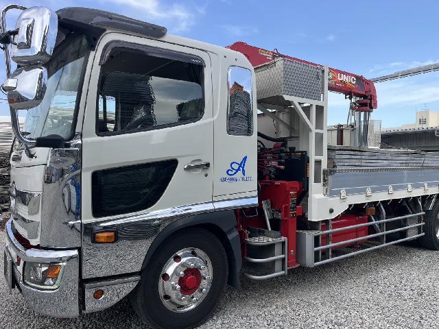 越谷市/大型クレーン車ドライバー/各種手当が充実！1人1台の専用車をご用意します
